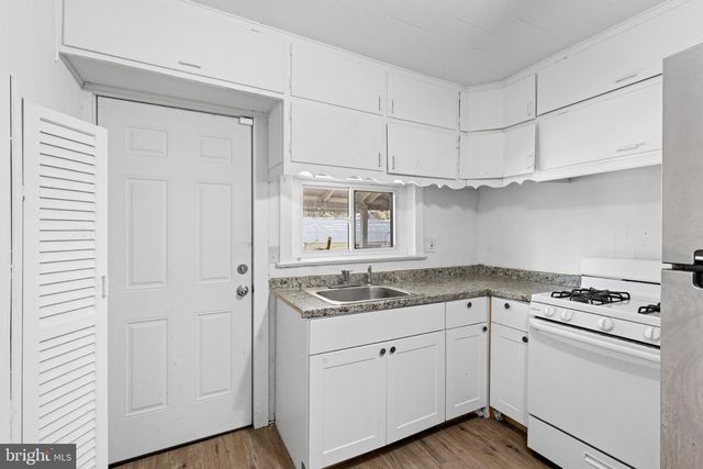 433 S LOGAN AVE, Trenton, NJ 08629