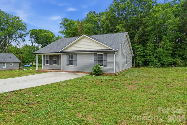 3221 Roberta Road, Concord, NC 28027