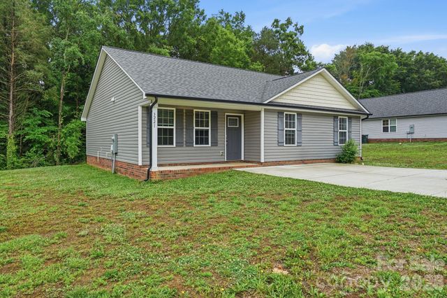 3221 Roberta Road, Concord, NC 28027
