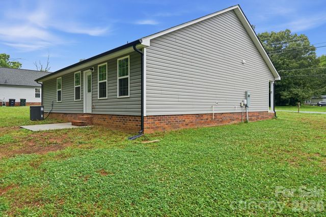 3221 Roberta Road, Concord, NC 28027