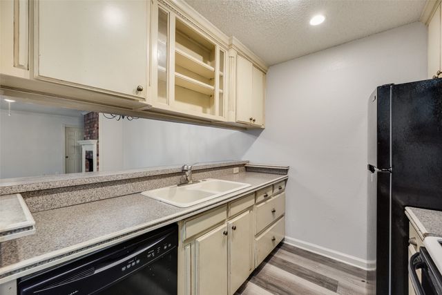 6122 Cypress Point Drive, Garland, TX 75043