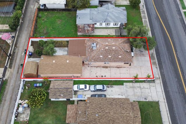 2221 Floral Avenue, Selma, CA 93662
