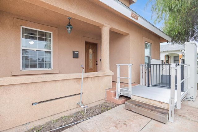 2221 Floral Avenue, Selma, CA 93662