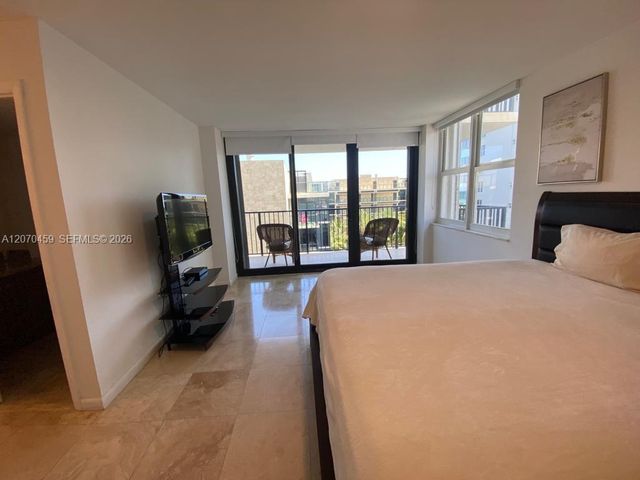 2101 S Ocean Drive 501, Hollywood, FL 33019