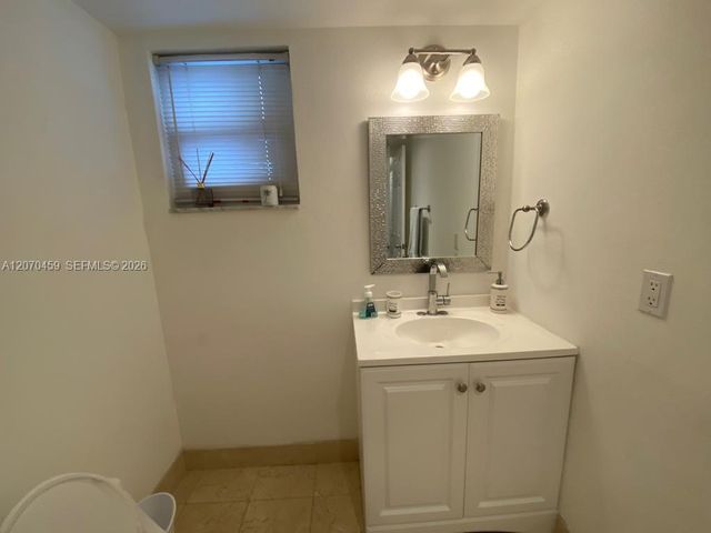 2101 S Ocean Drive 501, Hollywood, FL 33019