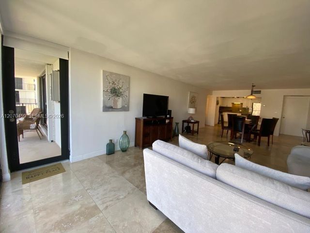 2101 S Ocean Drive 501, Hollywood, FL 33019