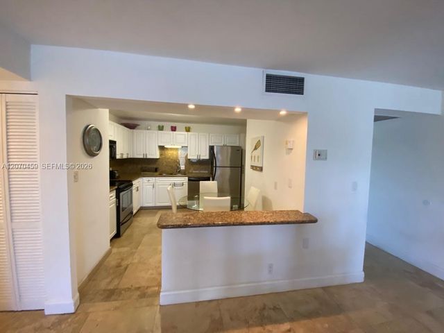 2101 S Ocean Drive 501, Hollywood, FL 33019