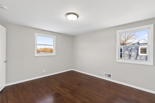 653 109th Avenue NW, Coon Rapids, MN 55448