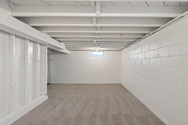 653 109th Avenue NW, Coon Rapids, MN 55448