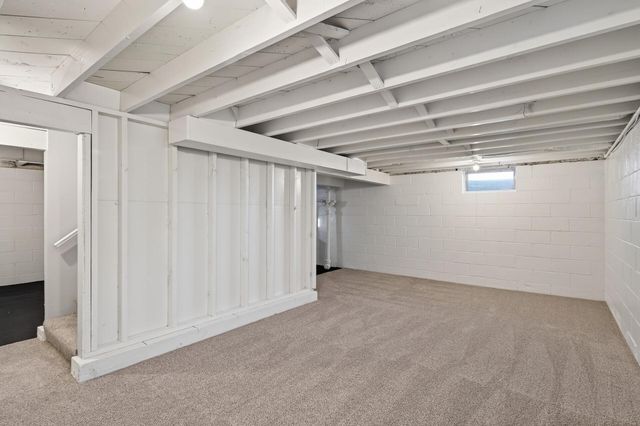 653 109th Avenue NW, Coon Rapids, MN 55448