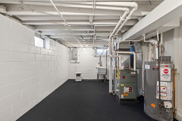 653 109th Avenue NW, Coon Rapids, MN 55448