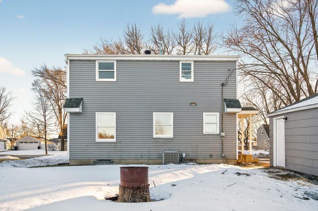 653 109th Avenue NW, Coon Rapids, MN 55448