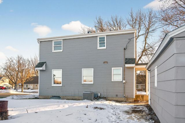 653 109th Avenue NW, Coon Rapids, MN 55448