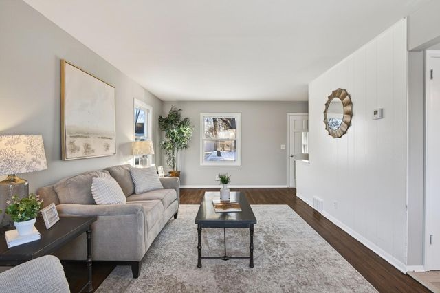 653 109th Avenue NW, Coon Rapids, MN 55448