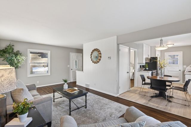 653 109th Avenue NW, Coon Rapids, MN 55448