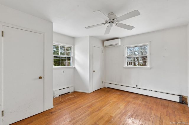 4 E Rampasture Road, Hampton Bays, NY 11946