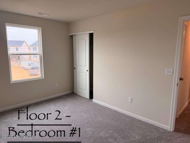 2019 Lyndon Green Cir, Lyndon, KY 40242