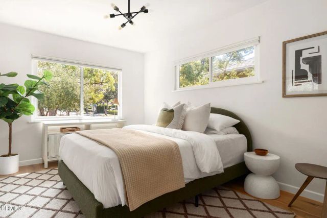 935 S Euclid Avenue, Pasadena, CA 91106