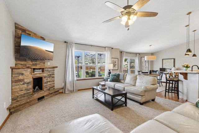 1120 Black Walnut Pass, Johnson Creek, WI 53038