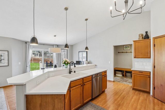1120 Black Walnut Pass, Johnson Creek, WI 53038