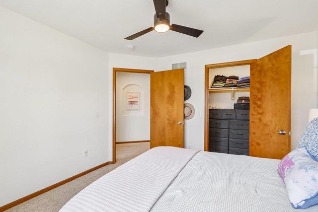1120 Black Walnut Pass, Johnson Creek, WI 53038