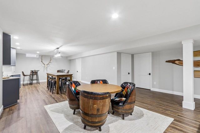 1120 Black Walnut Pass, Johnson Creek, WI 53038