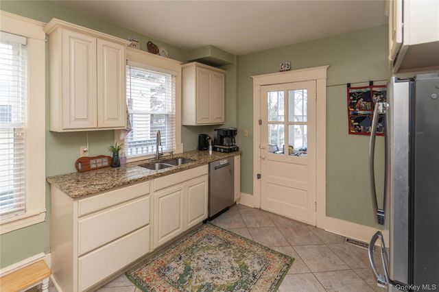 17 Streit Avenue, Poughkeepsie, NY 12603