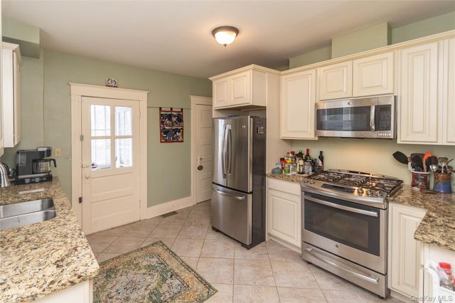 17 Streit Avenue, Poughkeepsie, NY 12603