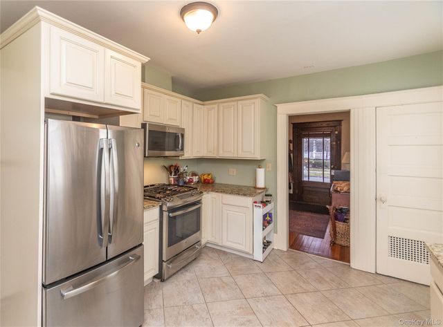 17 Streit Avenue, Poughkeepsie, NY 12603