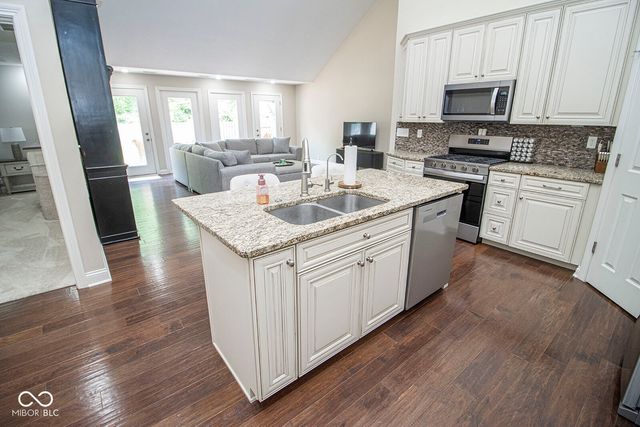 12367 Brompton Road, Carmel, IN 46033