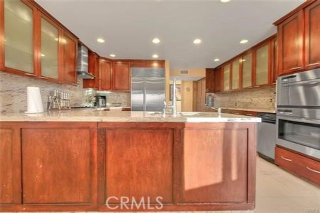 2579 Leicester Drive, Los Angeles, CA 90046