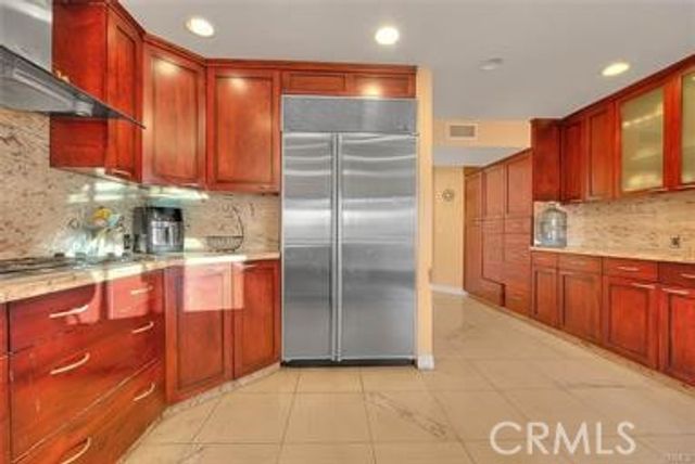 2579 Leicester Drive, Los Angeles, CA 90046