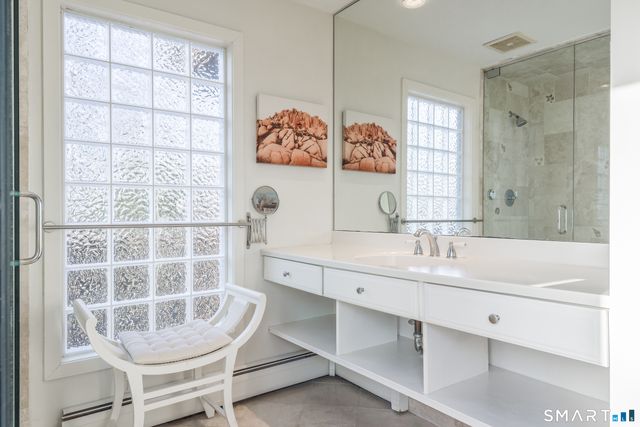 31 Splitrock Road, Norwalk, CT 06854