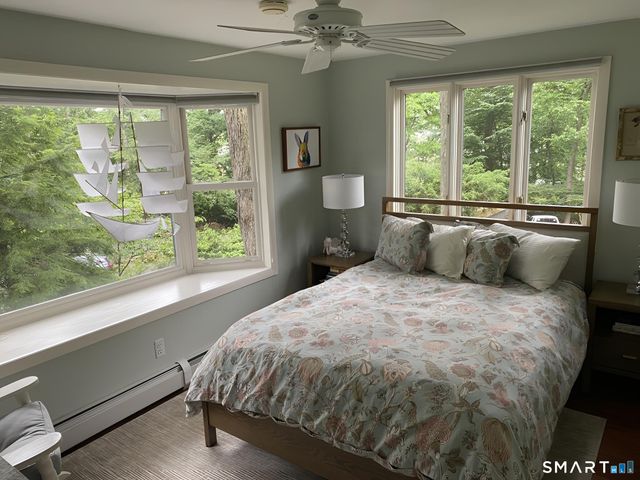 31 Splitrock Road, Norwalk, CT 06854