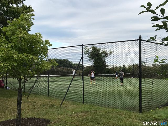 31 Splitrock Road, Norwalk, CT 06854