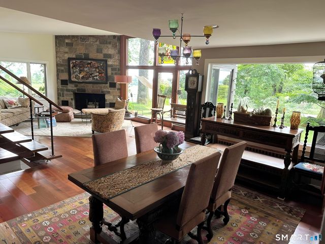 31 Splitrock Road, Norwalk, CT 06854