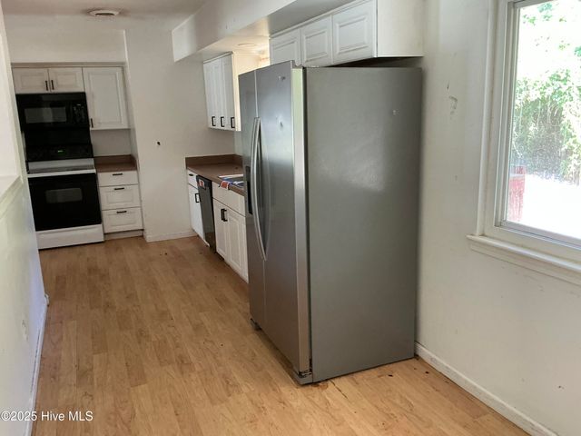 102 Tanglewood Drive, Jacksonville, NC 28540