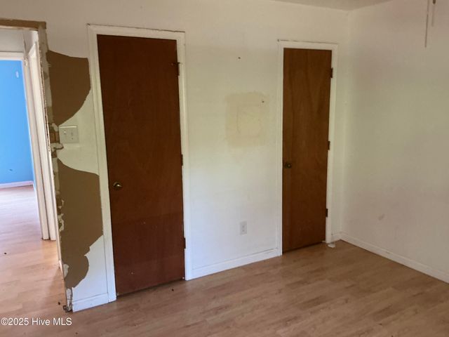 102 Tanglewood Drive, Jacksonville, NC 28540