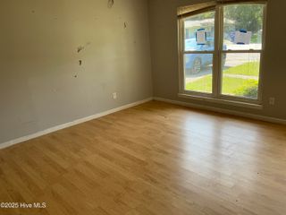 102 Tanglewood Drive, Jacksonville, NC 28540