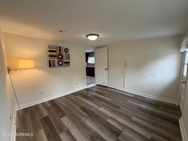 11 Cedar Avenue, North Middletown, NJ 07748