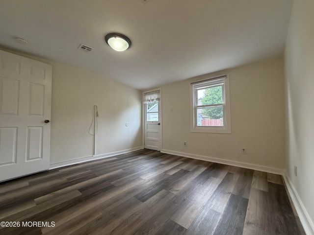 11 Cedar Avenue, North Middletown, NJ 07748