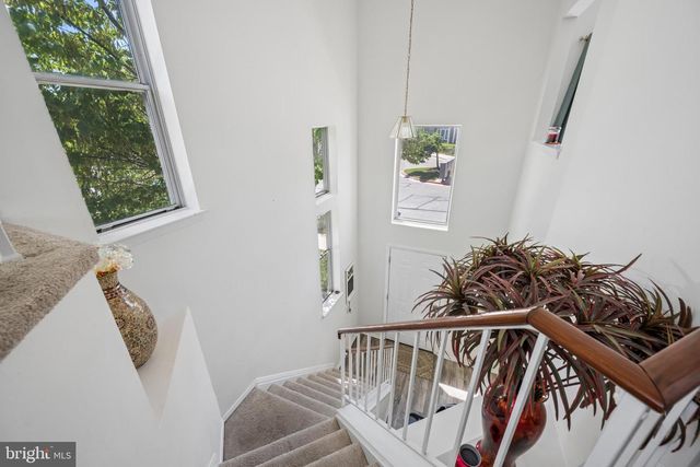 7649 STONY CREEK LN, Ellicott City, MD 21043