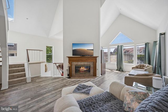 7649 STONY CREEK LN, Ellicott City, MD 21043