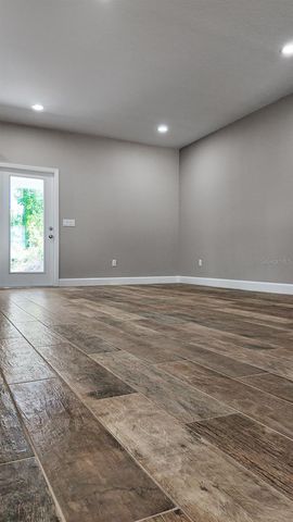 9100 DORIE DRIVE, Trenton, FL 32693