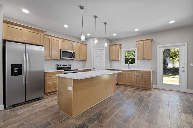 9100 DORIE DRIVE, Trenton, FL 32693