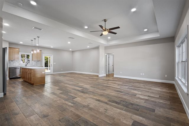 9100 DORIE DRIVE, Trenton, FL 32693