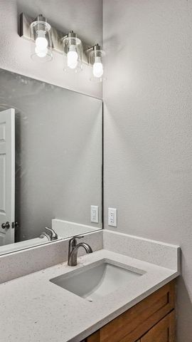 9100 DORIE DRIVE, Trenton, FL 32693