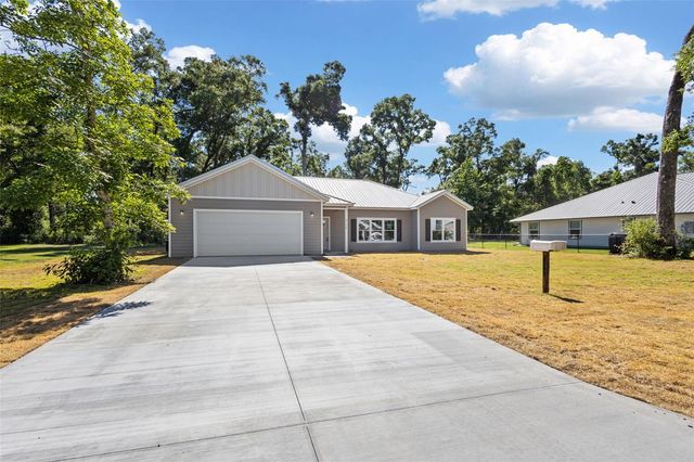 9100 DORIE DRIVE, Trenton, FL 32693