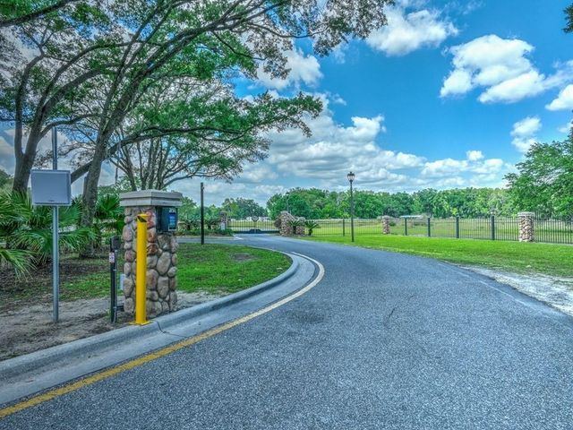 9100 DORIE DRIVE, Trenton, FL 32693