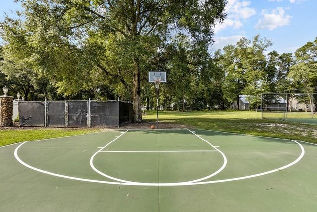 9100 DORIE DRIVE, Trenton, FL 32693